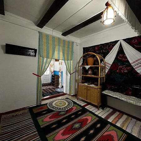 La Madalina Bed & Breakfast Selemet ภายนอก รูปภาพ