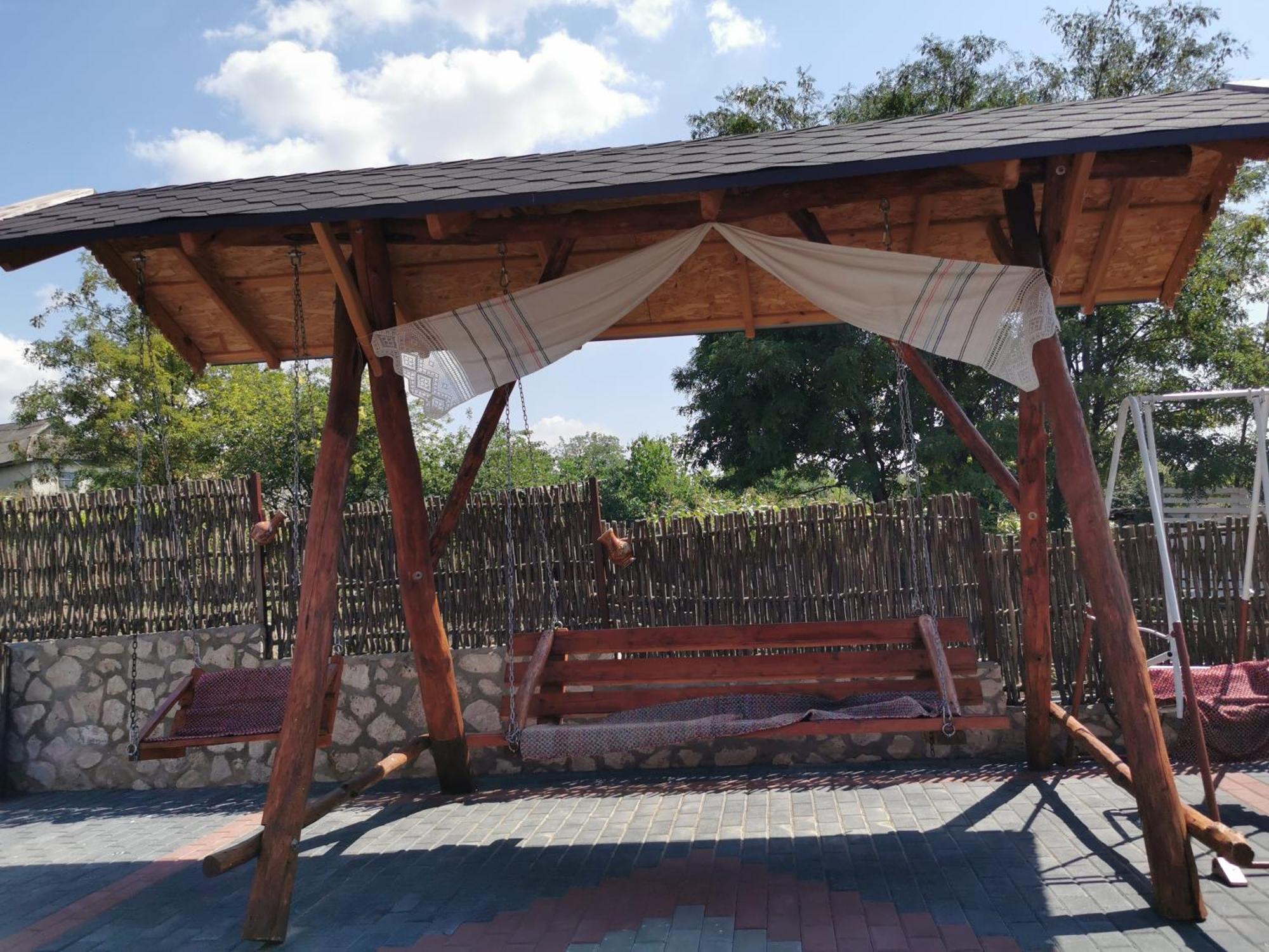 La Madalina Bed & Breakfast Selemet ภายนอก รูปภาพ