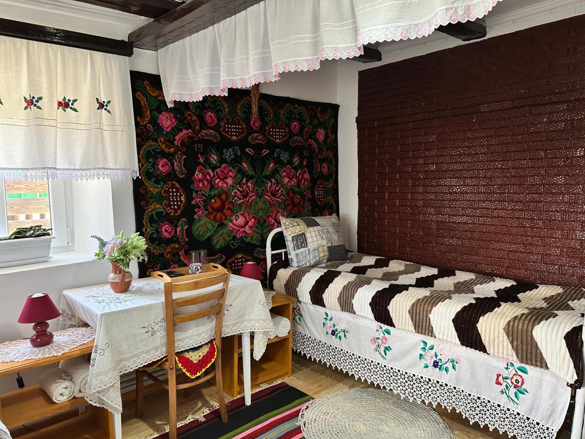 La Madalina Bed & Breakfast Selemet ภายนอก รูปภาพ