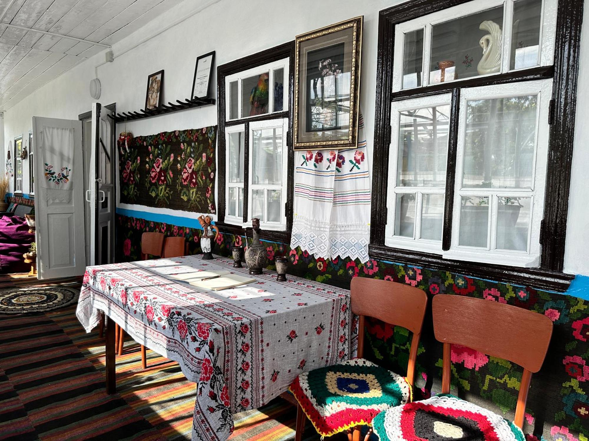 La Madalina Bed & Breakfast Selemet ภายนอก รูปภาพ