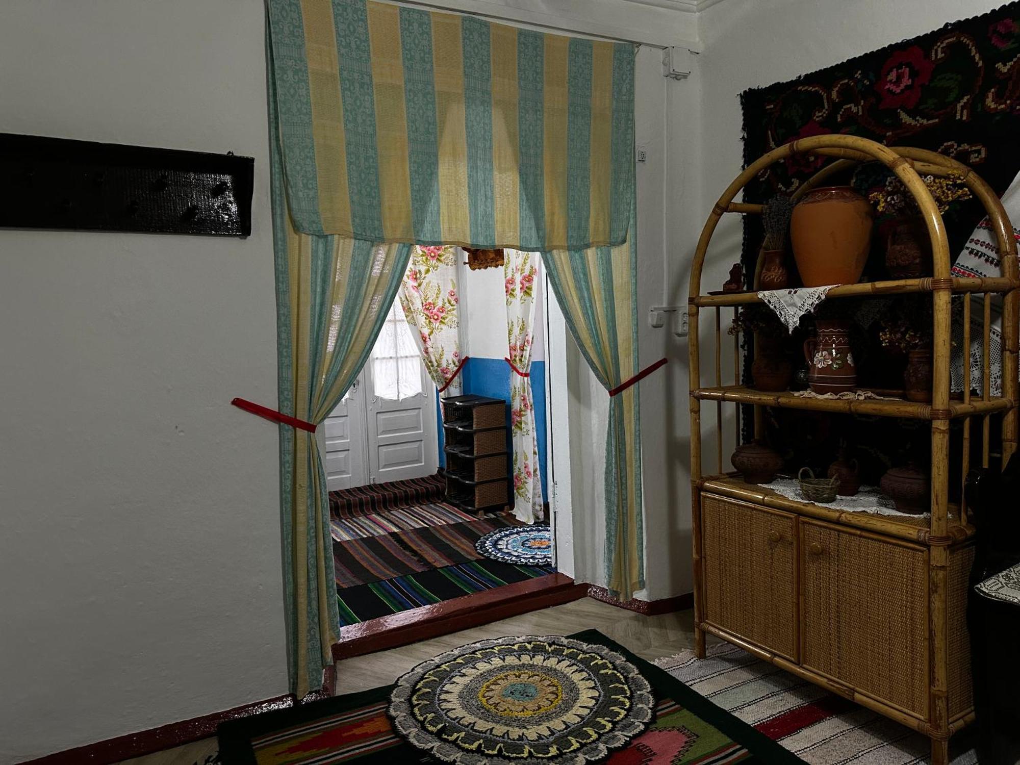 La Madalina Bed & Breakfast Selemet ภายนอก รูปภาพ