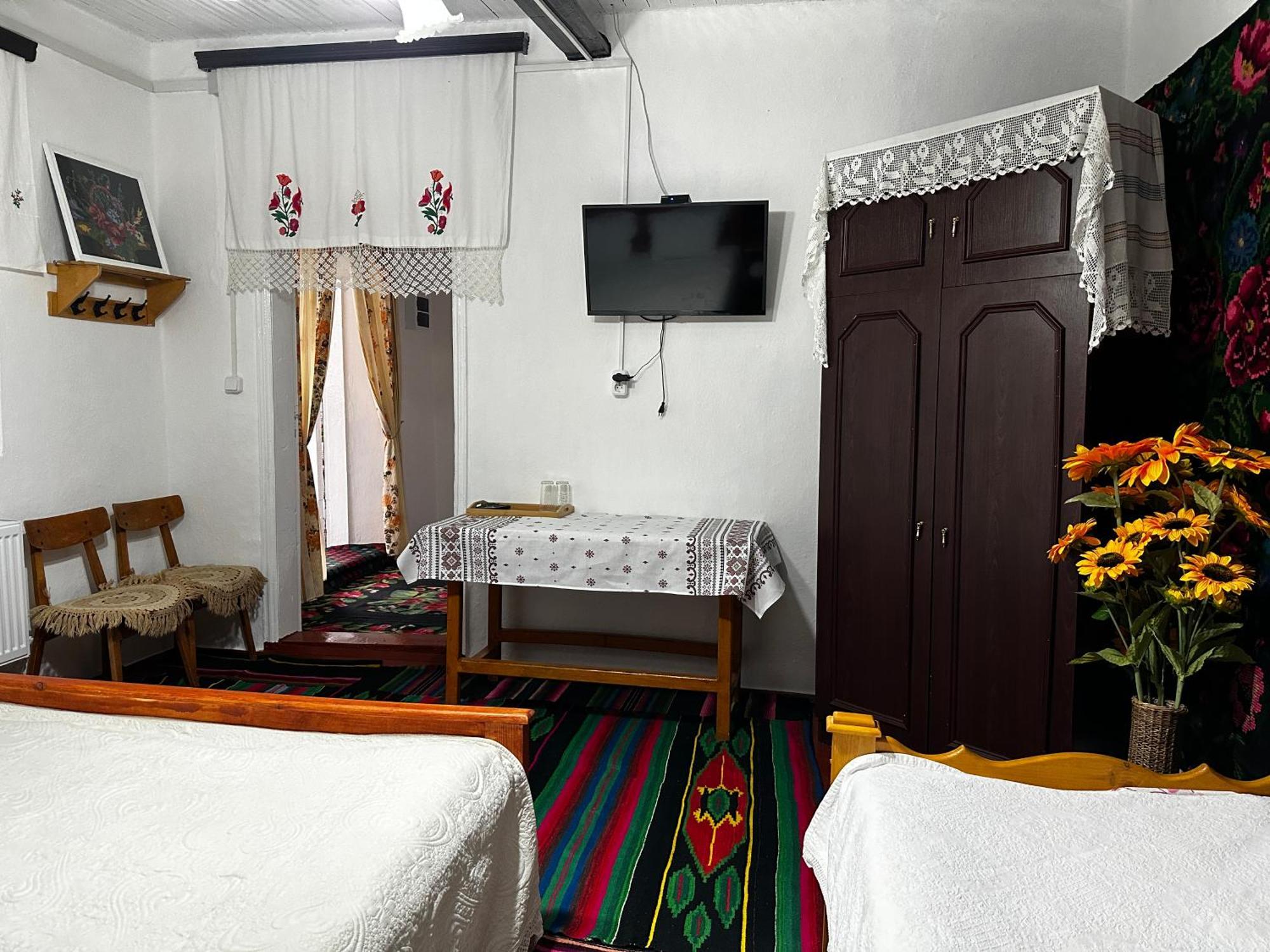 La Madalina Bed & Breakfast Selemet ภายนอก รูปภาพ