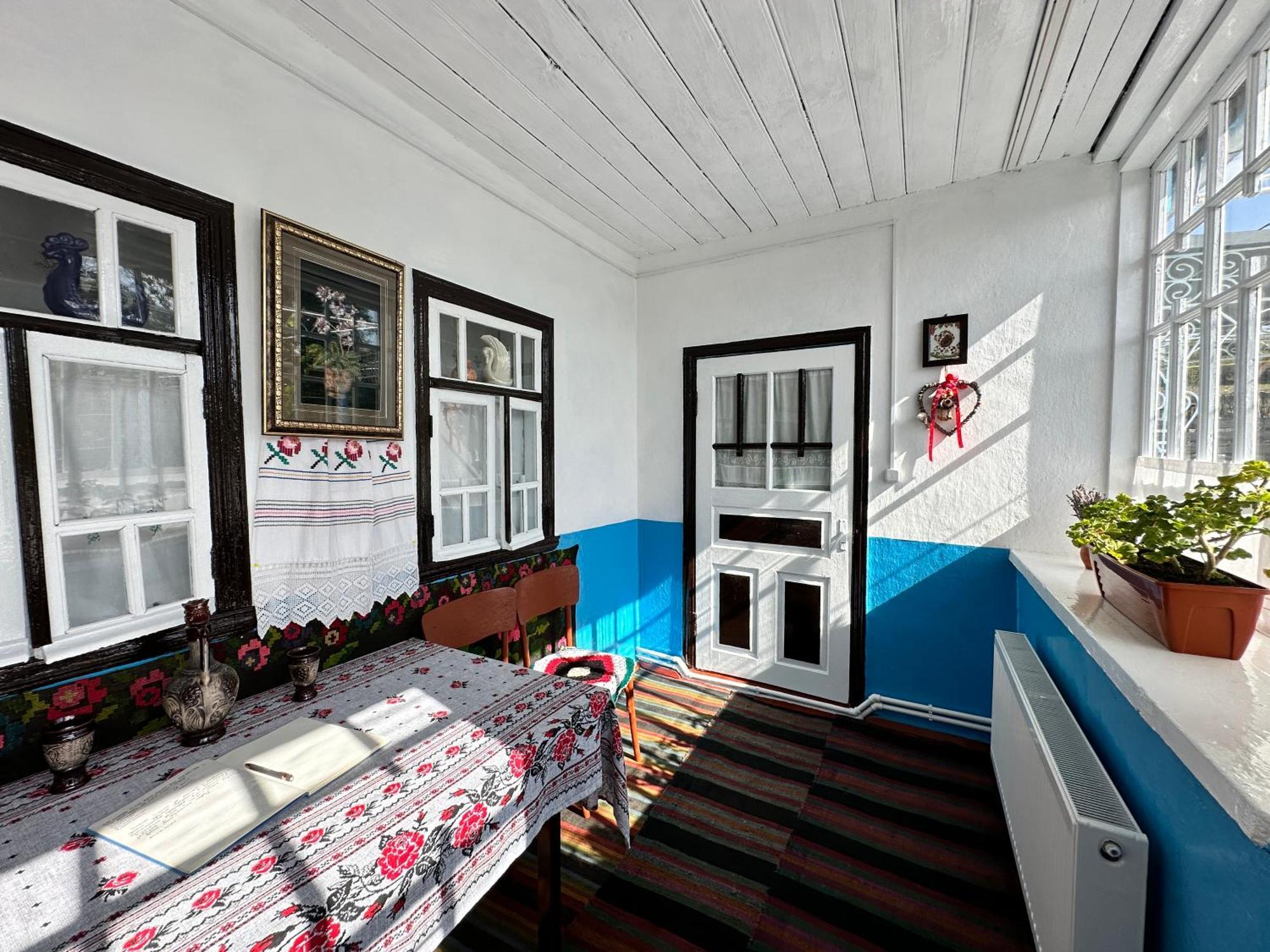 La Madalina Bed & Breakfast Selemet ภายนอก รูปภาพ