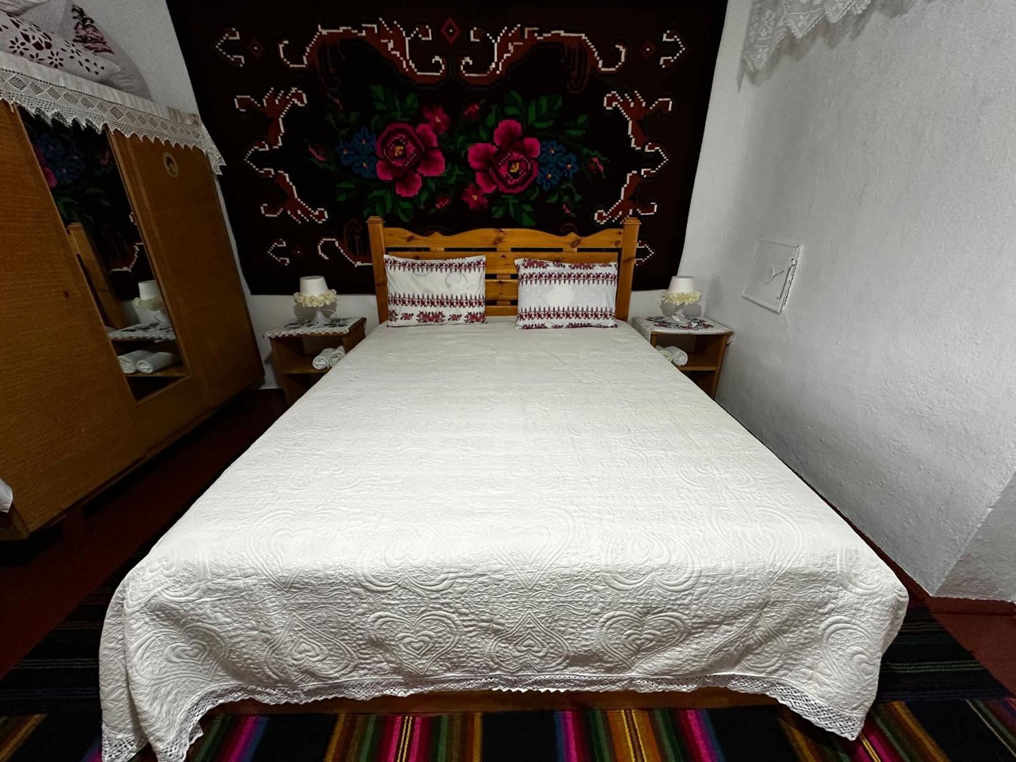 La Madalina Bed & Breakfast Selemet ภายนอก รูปภาพ